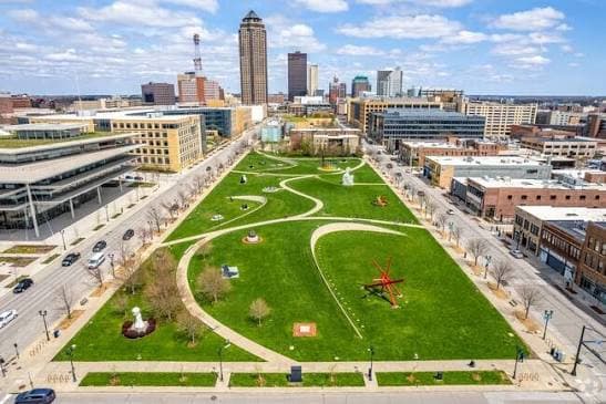 Aerial view of downtown Des Moines and its sculpture park
